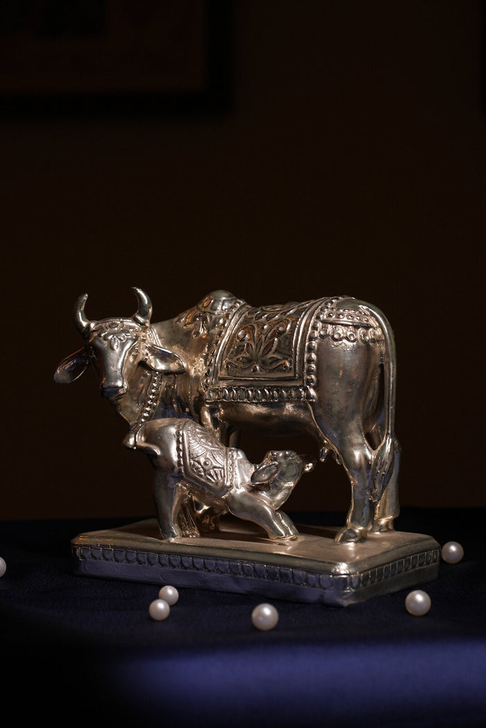 Kamdhenu Cow & Calf